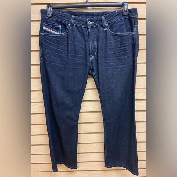 DIESEL MEN JEANS SIZE 36 INSEAM 28